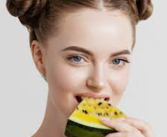 6 foods to help nourish dry skin